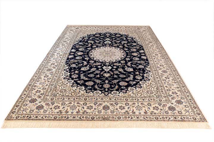 6' 11 x 10' 9 Nain Rug