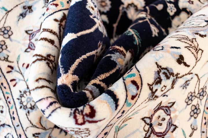 6' 11 x 10' 9 Nain Rug