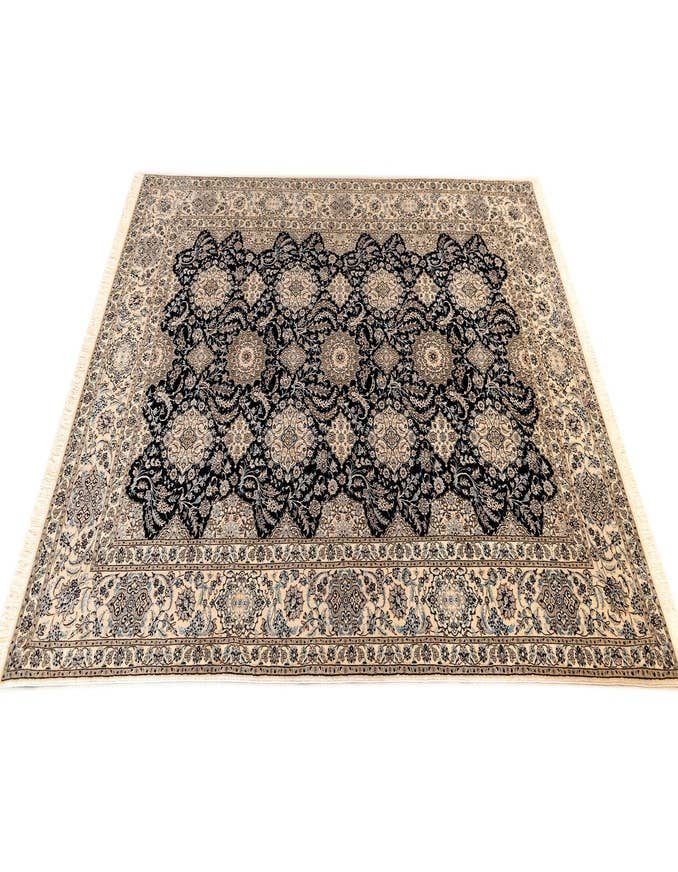 Detail image of 6' 11 x 10' 2 Nain Rug