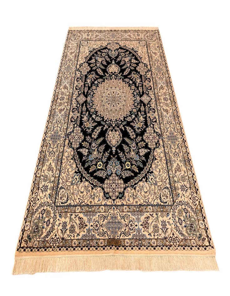 Detail image of 5' x 7' 10 Nain Rug