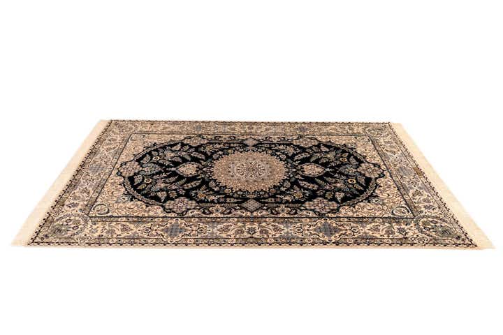 5' x 7' 10 Nain Rug