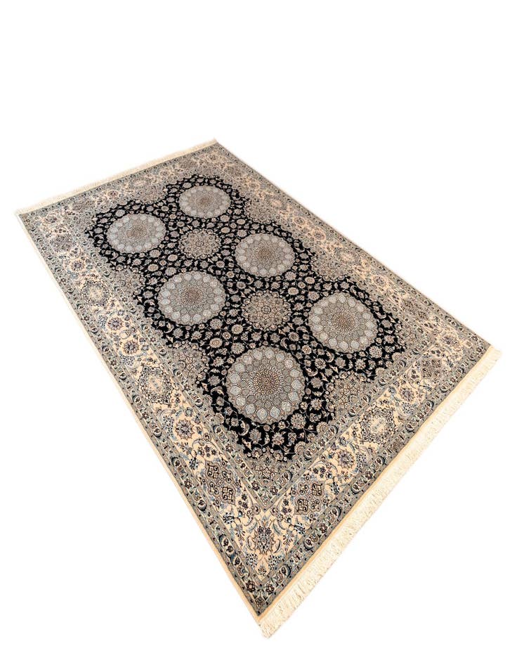 Detail image of 6' 11 x 10' 2 Nain Rug