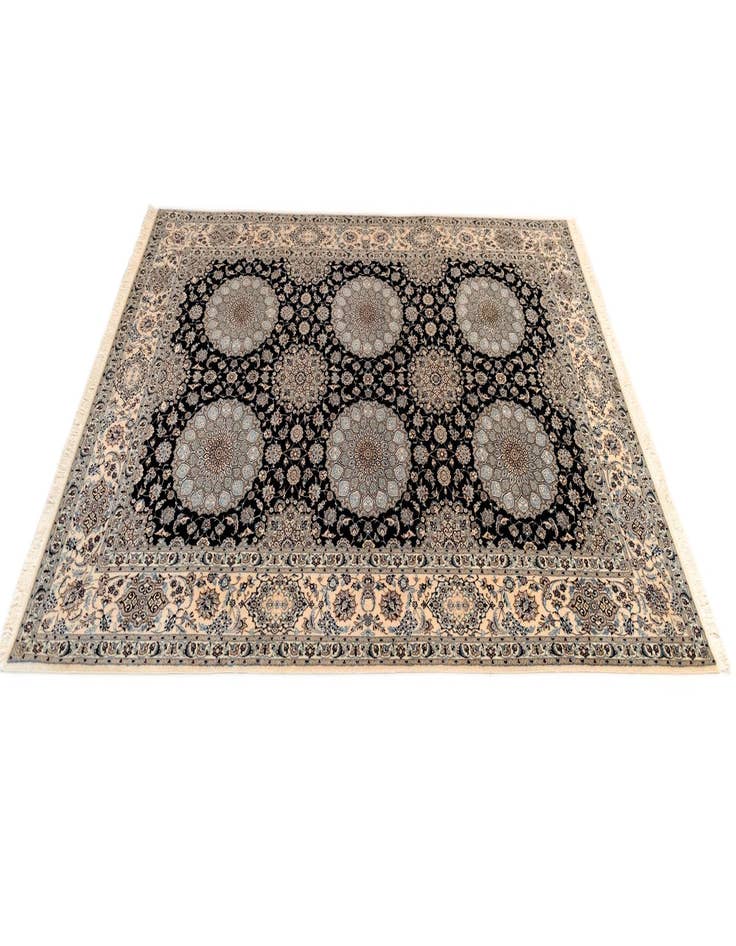 Detail image of 6' 11 x 10' 2 Nain Rug