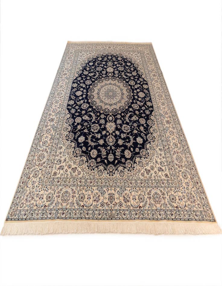 Detail image of 8' 6 x 11' 9 Nain Rug