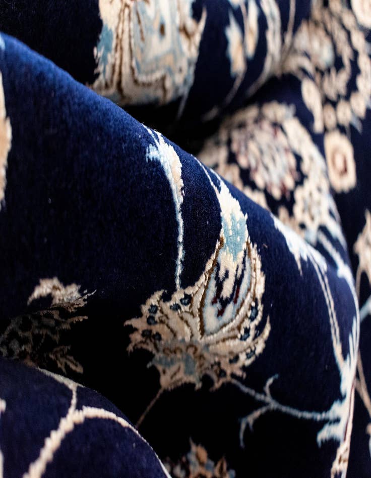 Detail image of 8' 6 x 11' 9 Nain Rug