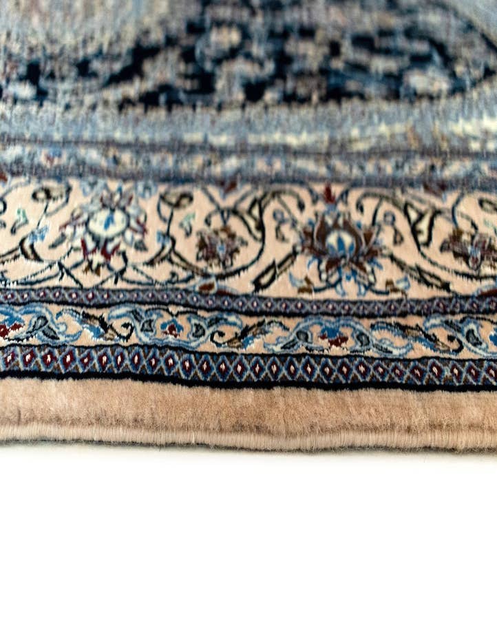 Detail image of 4' x 7' 7 Nain Rug