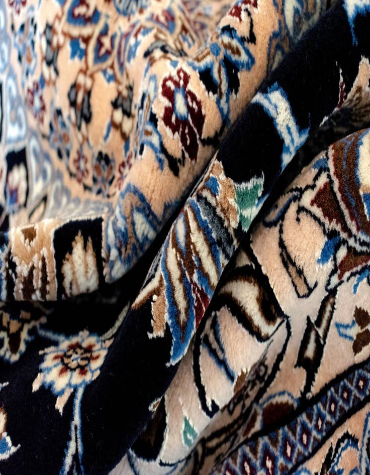 Detail image of 4' x 7' 7 Nain Rug