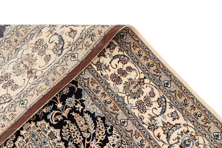 Detail image of 7' x 10' 3 Hand Knotted Nain Rug