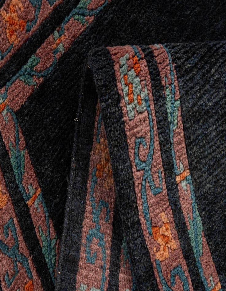 Detail image of 2' 7 x 4' 8  Hand Knotted Nepal Wool Rug
