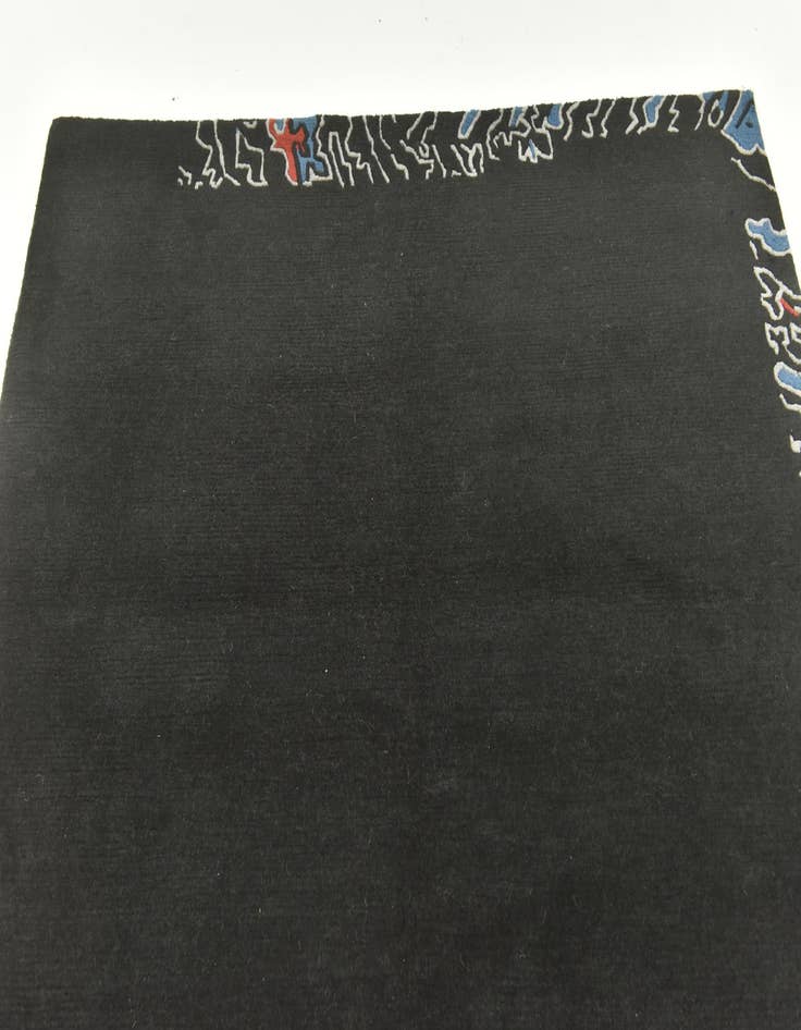 Detail image of 4' 7 x 6' 6 Hand Knotted Nepal Wool Rug
