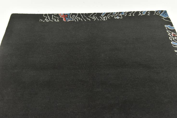 Detail image of 4' 7 x 6' 6 Hand Knotted Nepal Wool Rug