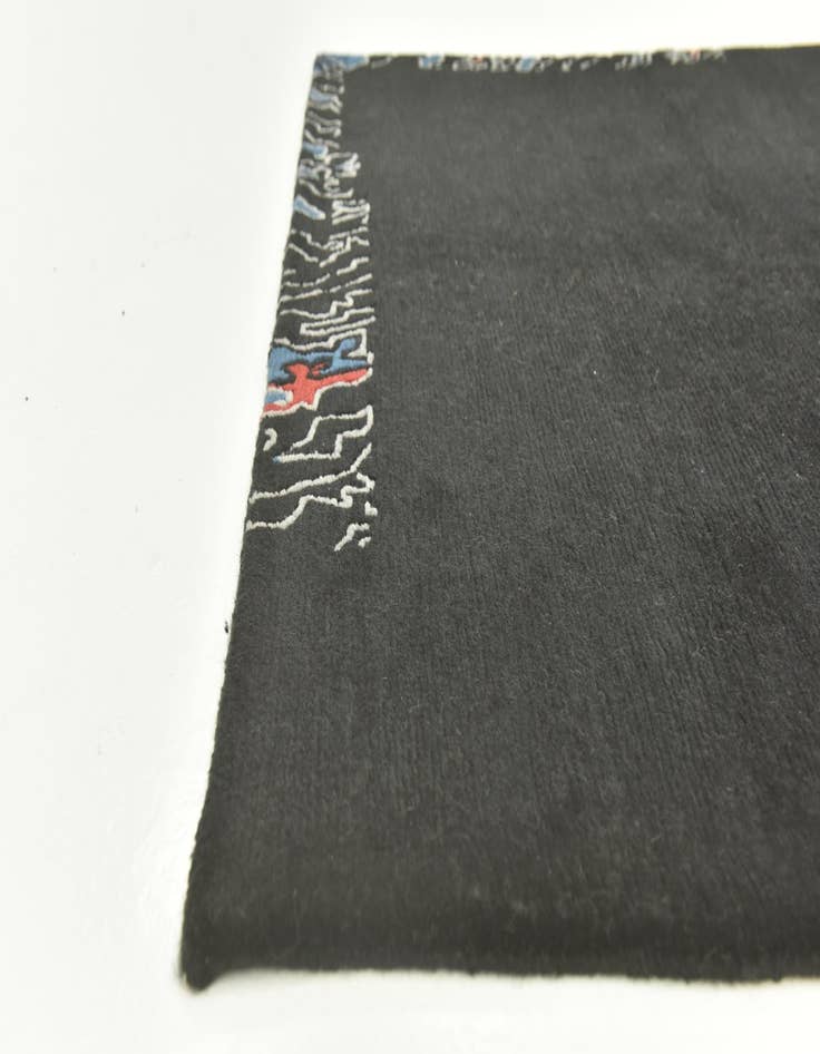 Detail image of 4' 7 x 6' 6 Hand Knotted Nepal Wool Rug