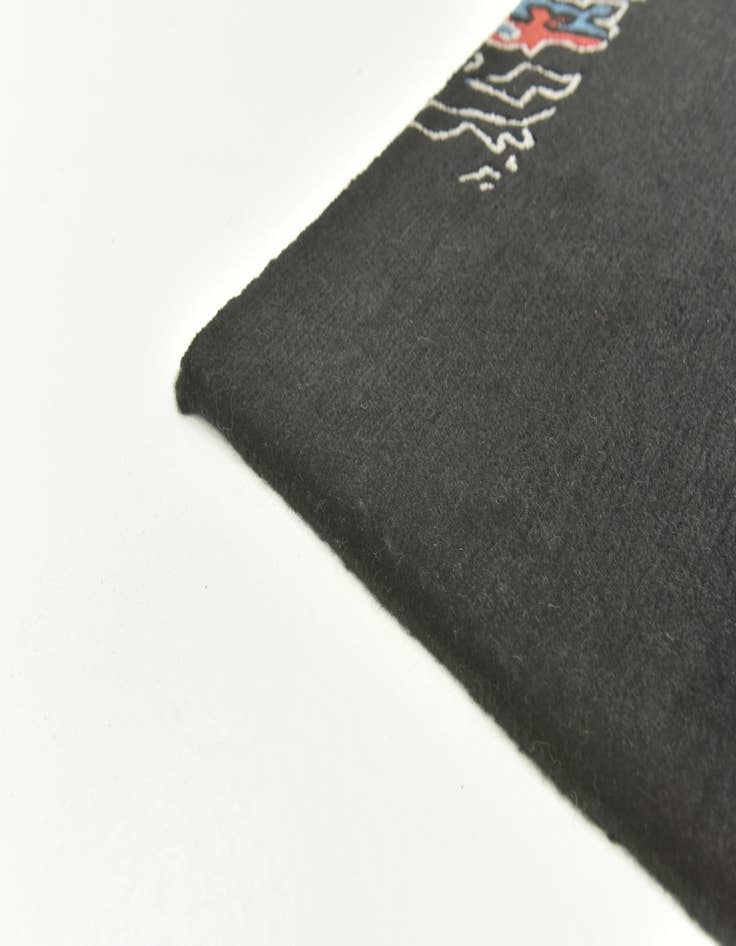 Detail image of 4' 7 x 6' 6 Hand Knotted Nepal Wool Rug