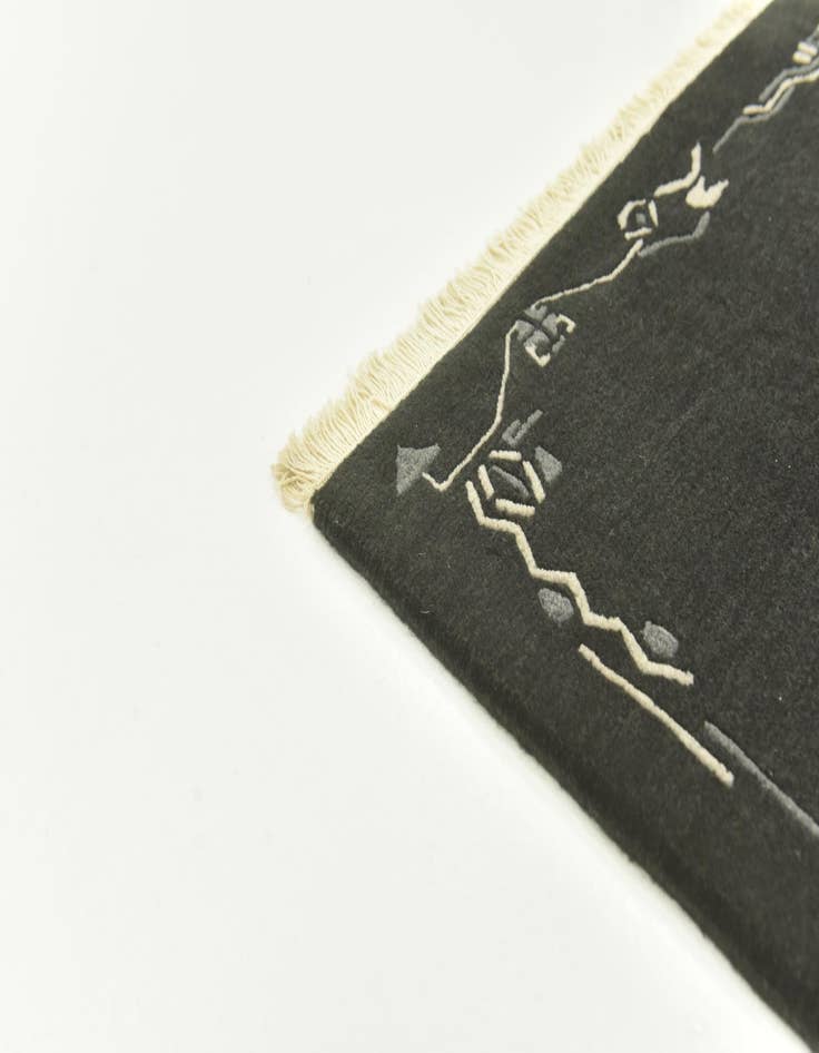 Detail image of 5' 7 x 7' 6  Hand Knotted Nepal Wool Rug