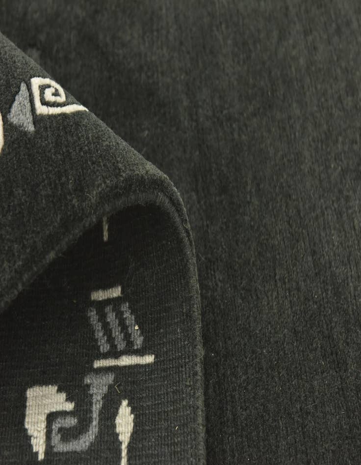 Detail image of 5' 7 x 7' 6  Hand Knotted Nepal Wool Rug