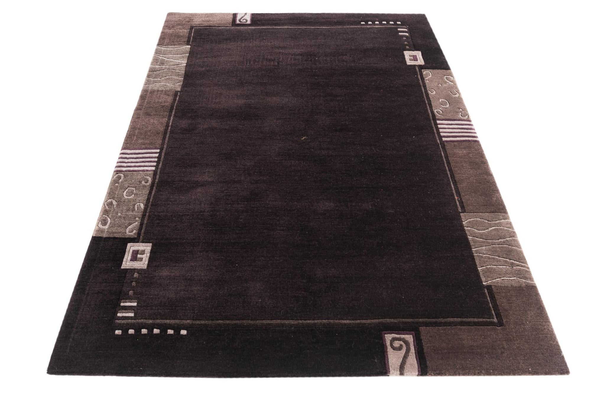 4' 8 x 6' 4 Hand Knotted Nepal Wool Rug