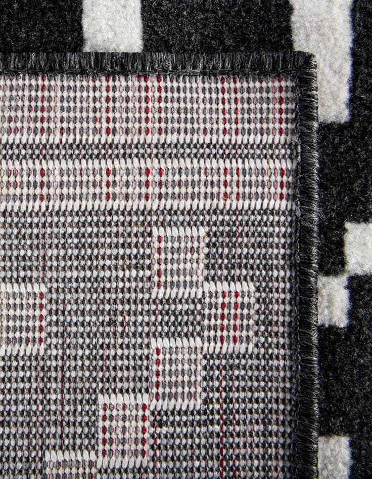 Detail image of 6' x 9' Oslo Rug