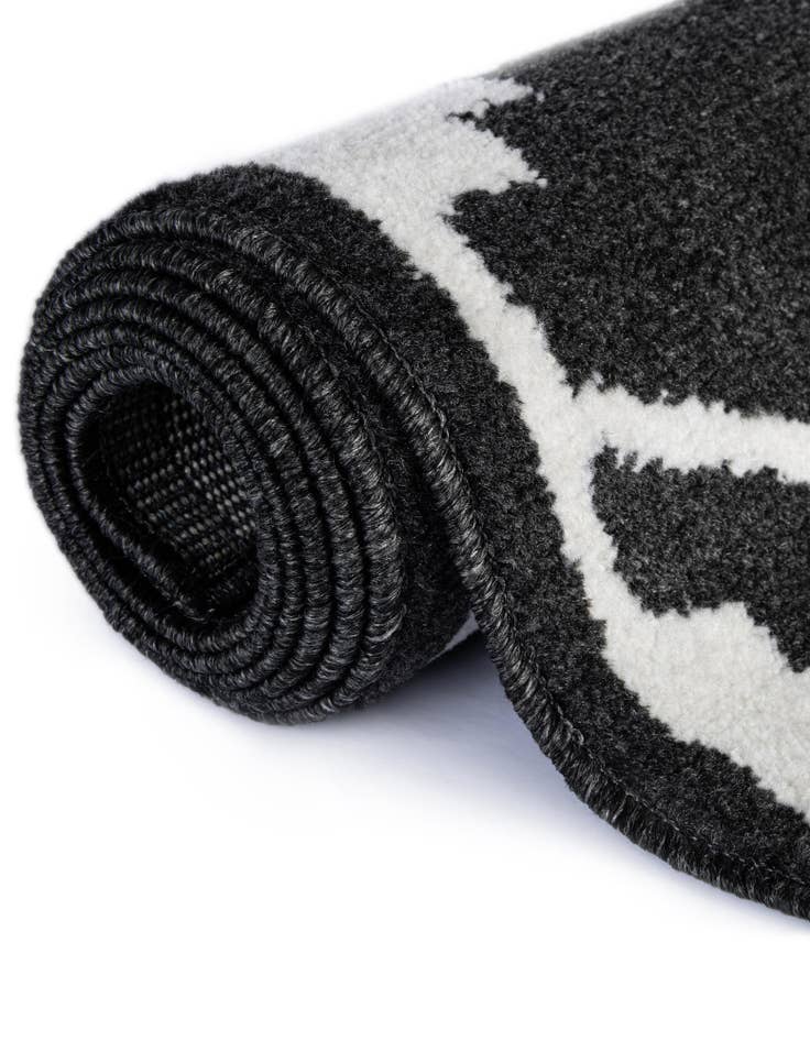 Detail image of 5' x 7' Oslo Rug