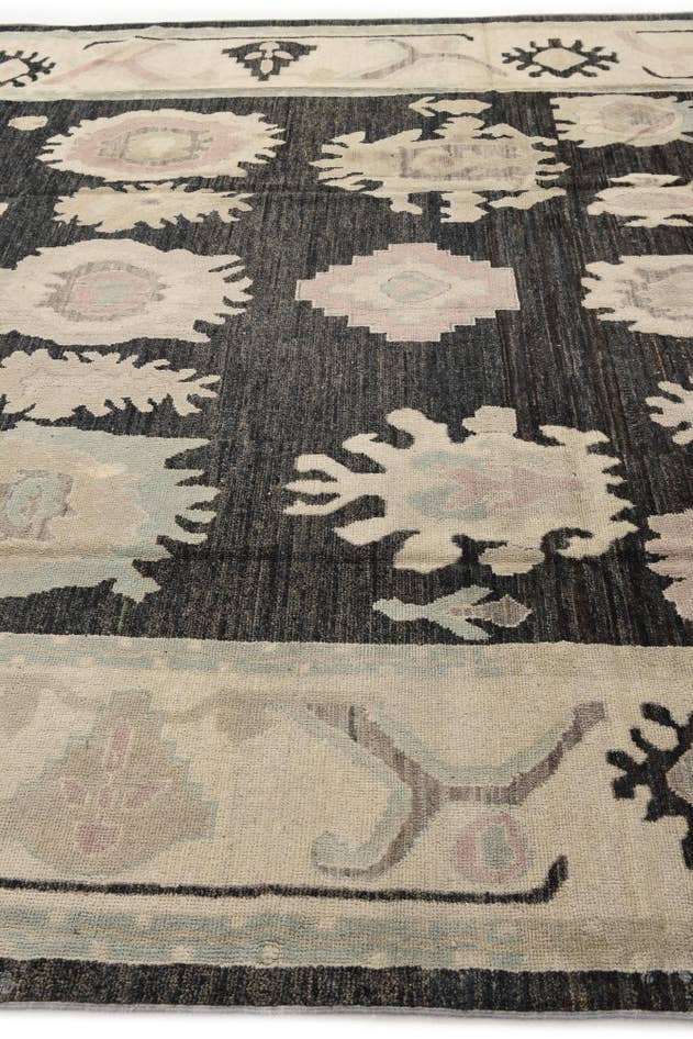 Detail image of 9' 2 x 11' 5 Hand Knotted Oushak Wool Rug