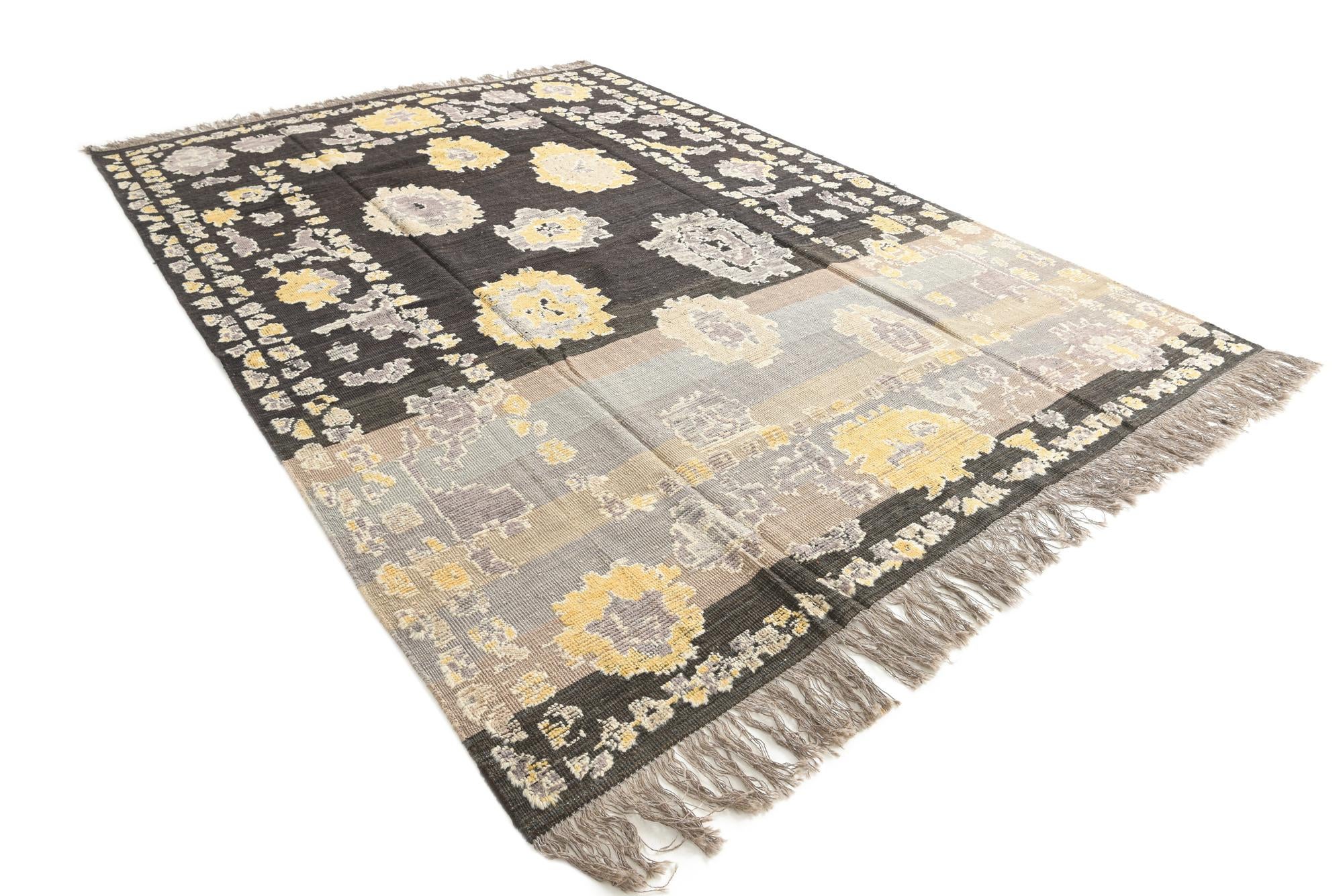 9' 3 x 13' 4 Hand Knotted Oushak Wool Rug