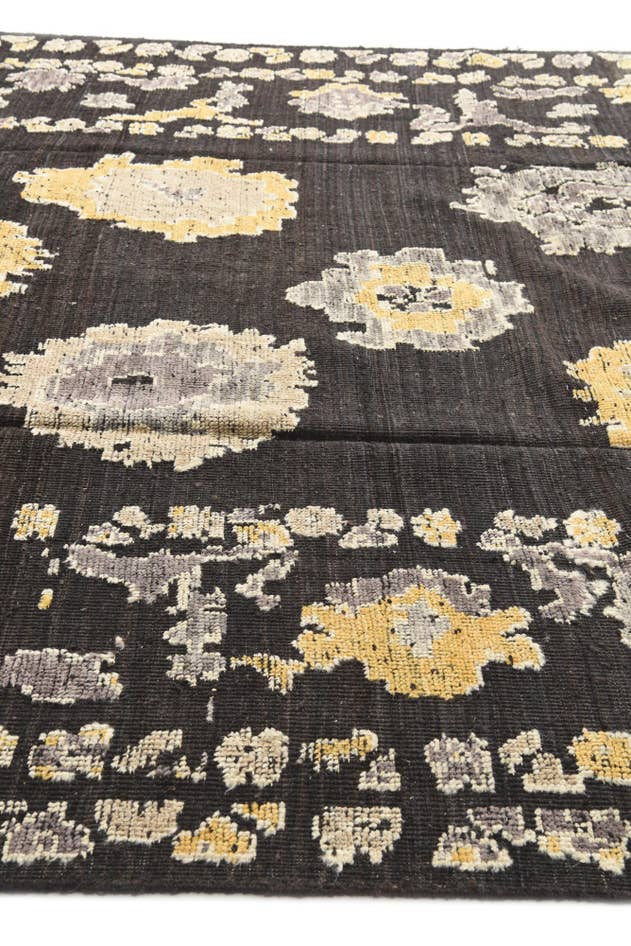 Detail image of 9' 3 x 13' 4 Hand Knotted Oushak Wool Rug