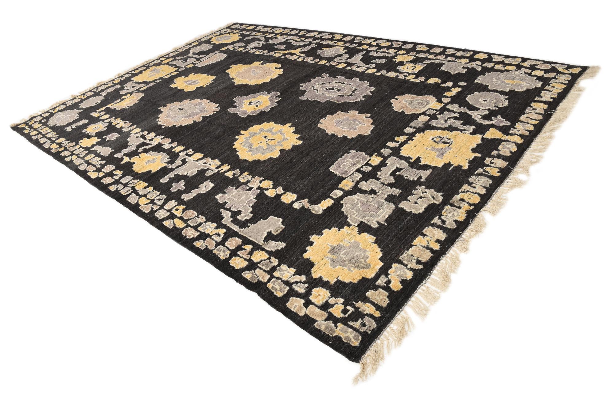 10' x 14' Hand Knotted Oushak Wool Rug