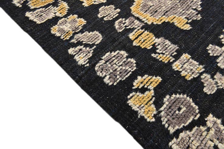 Detail image of 8' x 10' 1 Hand Knotted Oushak Wool Rug