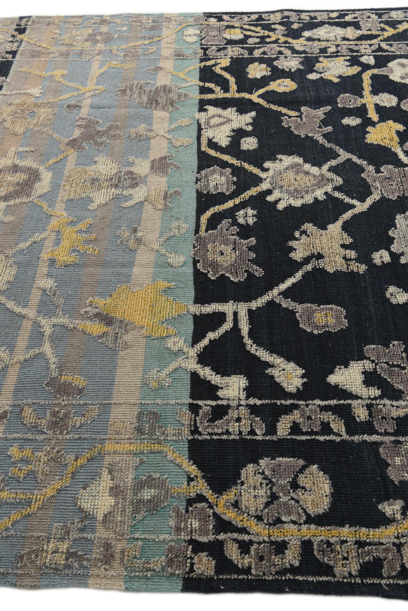 8' 1 x 10' Hand Knotted Oushak Wool Rug