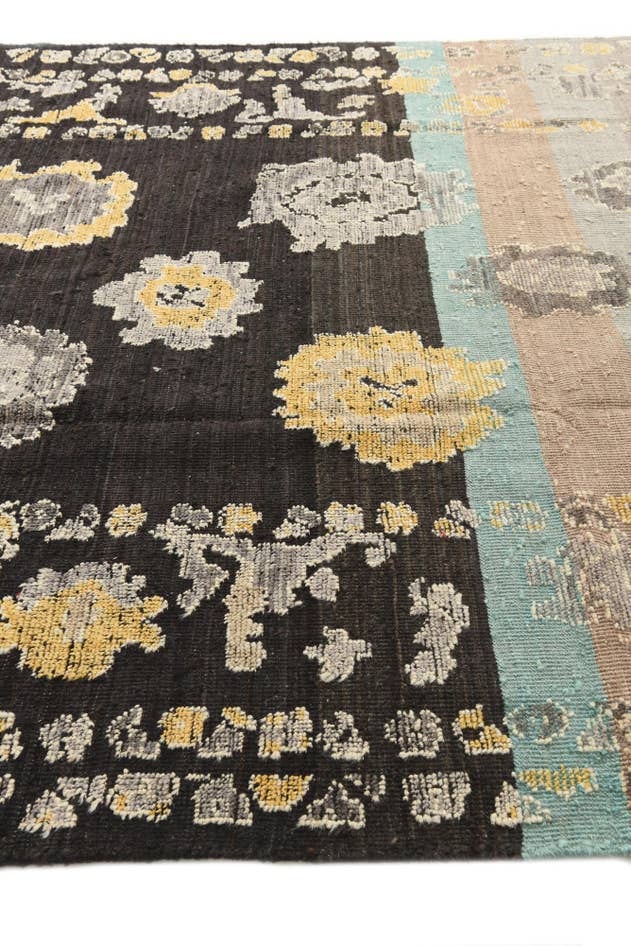 Detail image of 8' 4 x 10' 7 Hand Knotted Oushak Wool Rug
