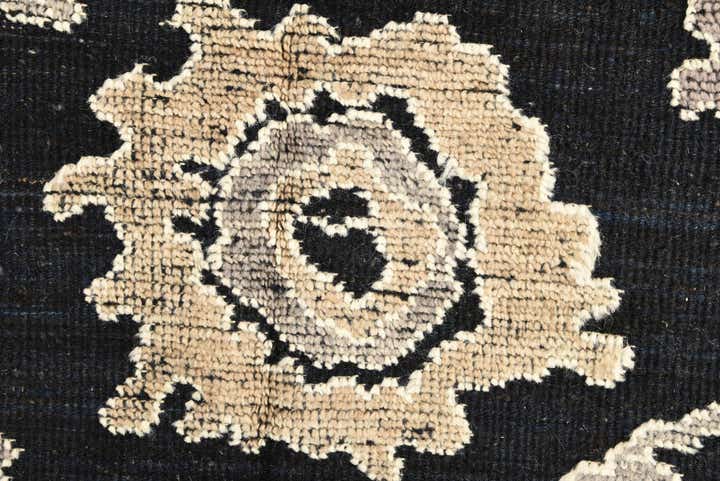 8' x 10' 4 Hand Knotted Oushak Wool Rug