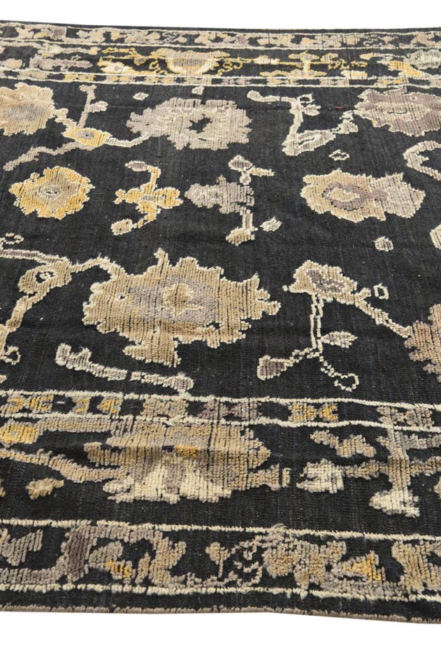 Detail image of 8' 4 x 10' 4 Hand Knotted Oushak Wool Rug