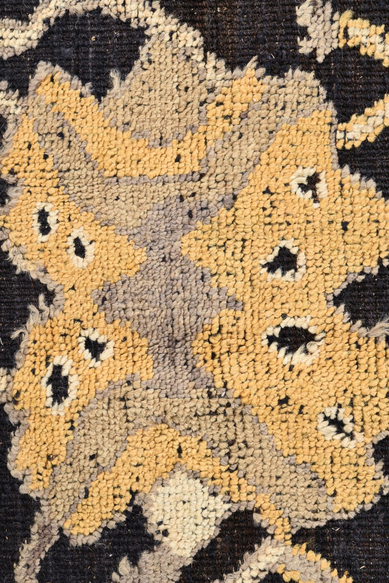 8' 1 x 9' Hand Knotted Oushak Wool Rug