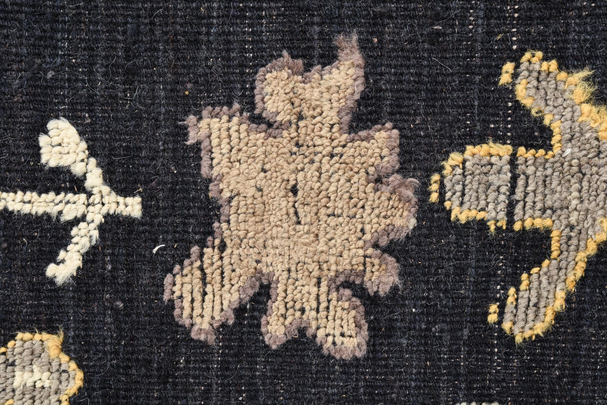 8' x 10' 2 Hand Knotted Oushak Wool Rug
