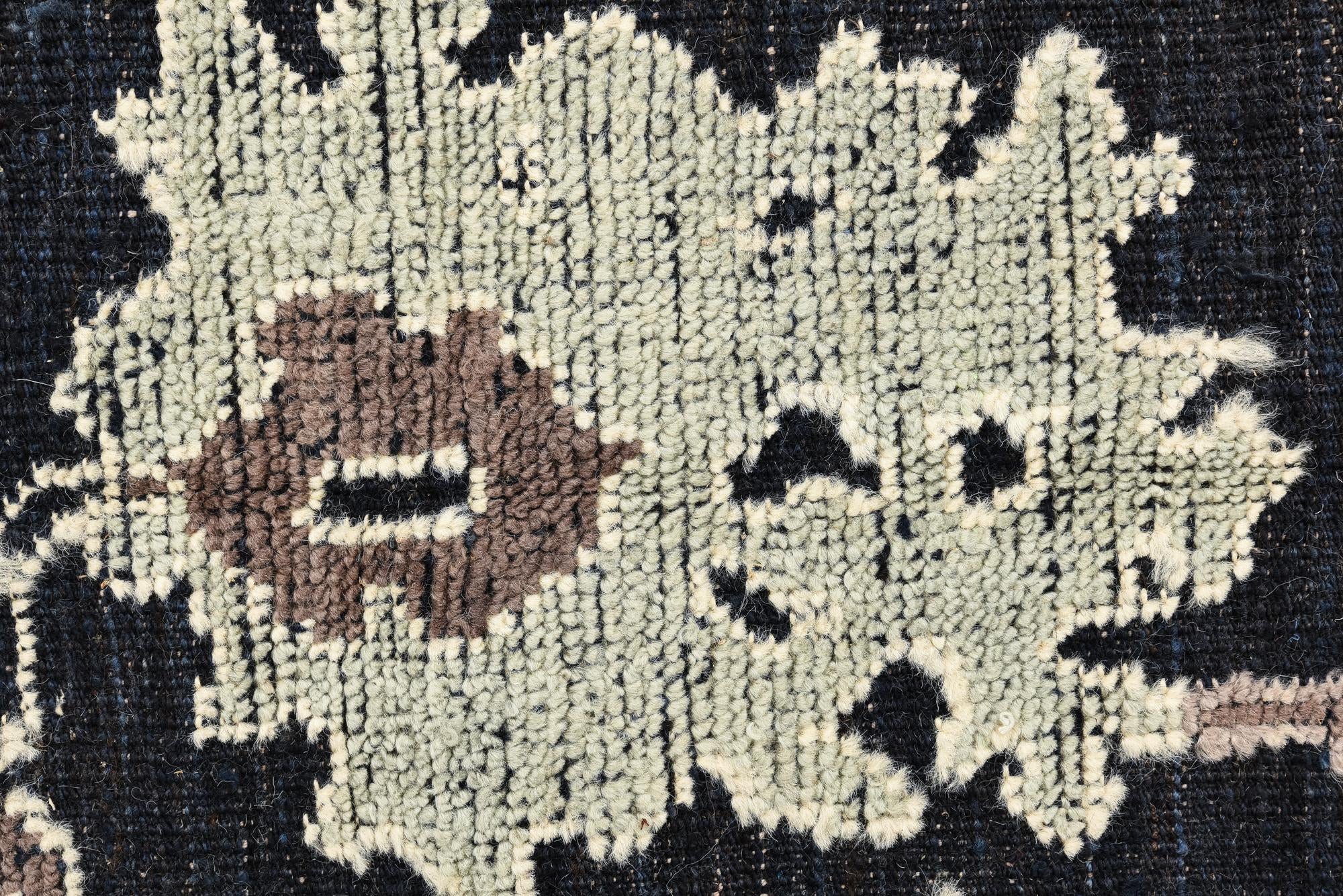 8' 5 x 10' 7 Hand Knotted Oushak Wool Rug