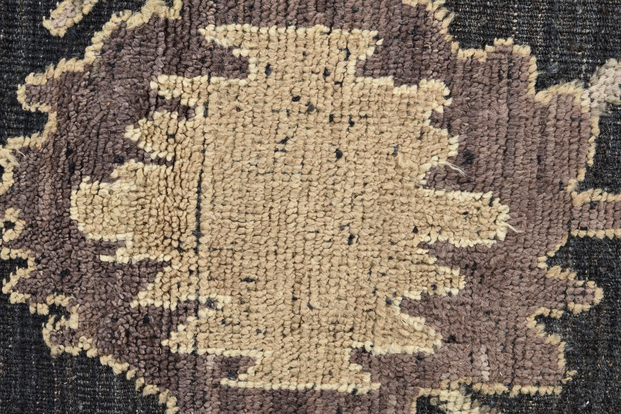 9' 6 x 11' 10 Hand Knotted Oushak Wool Rug