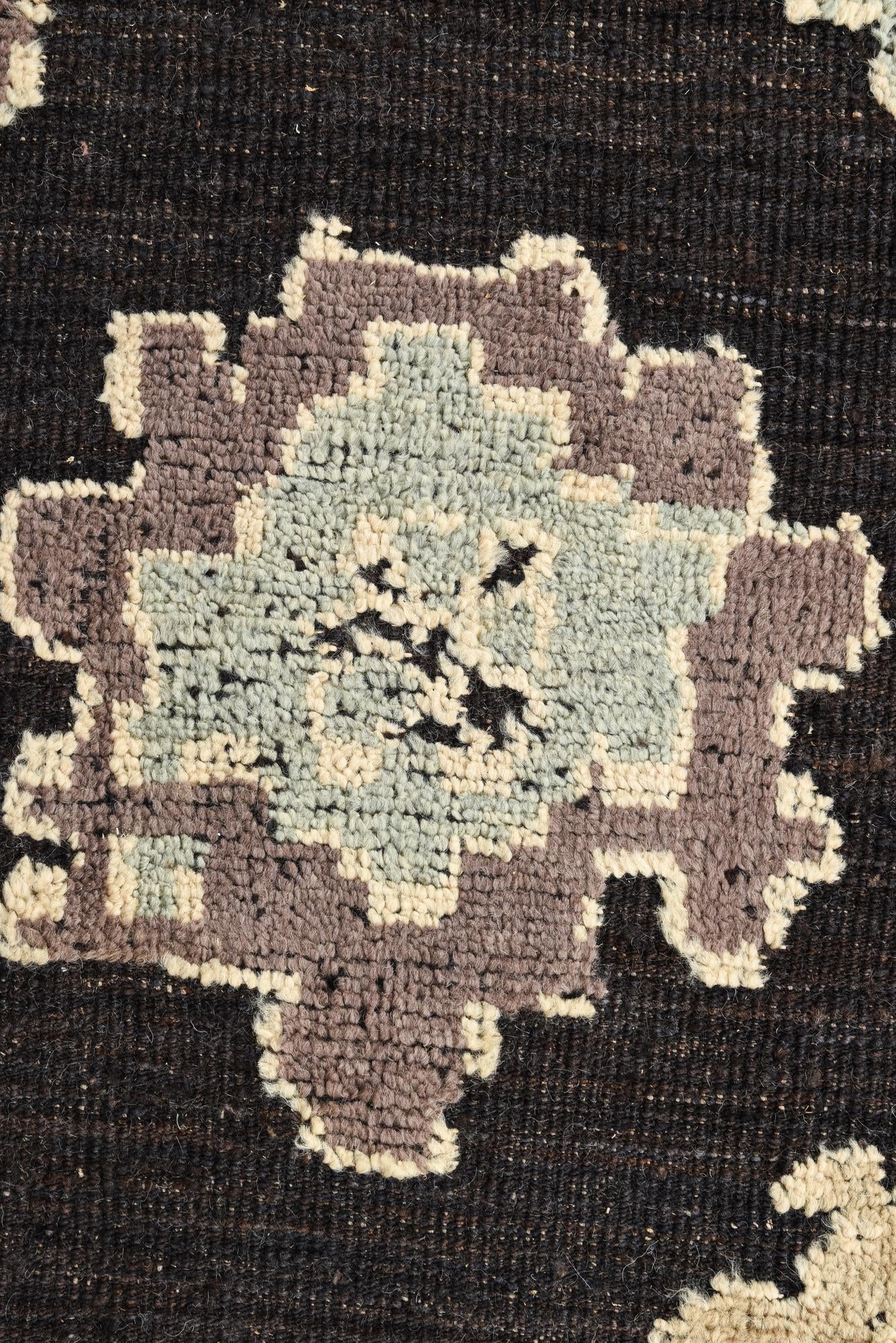 9' 3 x 11' 10 Hand Knotted Oushak Wool Rug