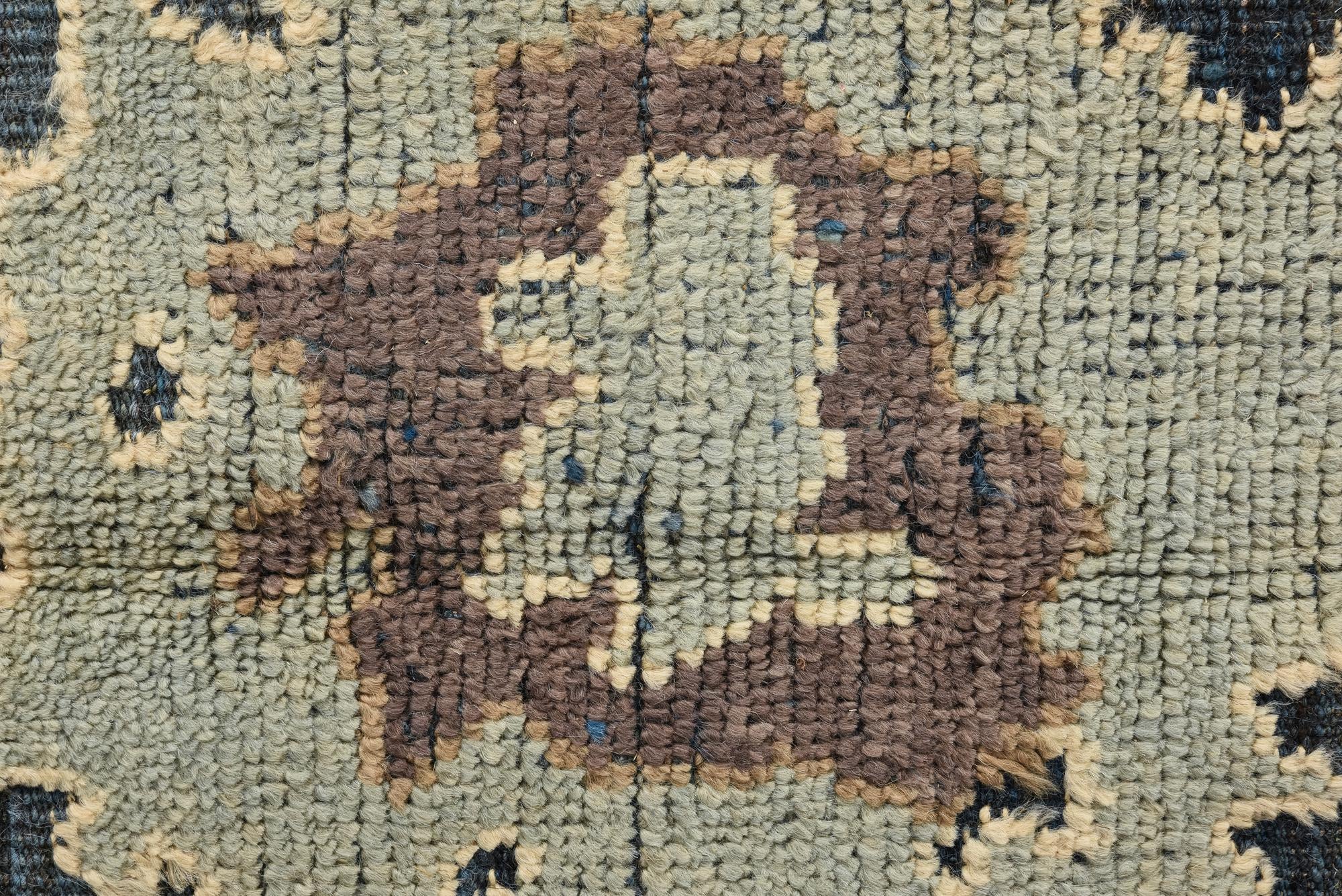 9' 1 x 12' 1 Hand Knotted Oushak Wool Rug