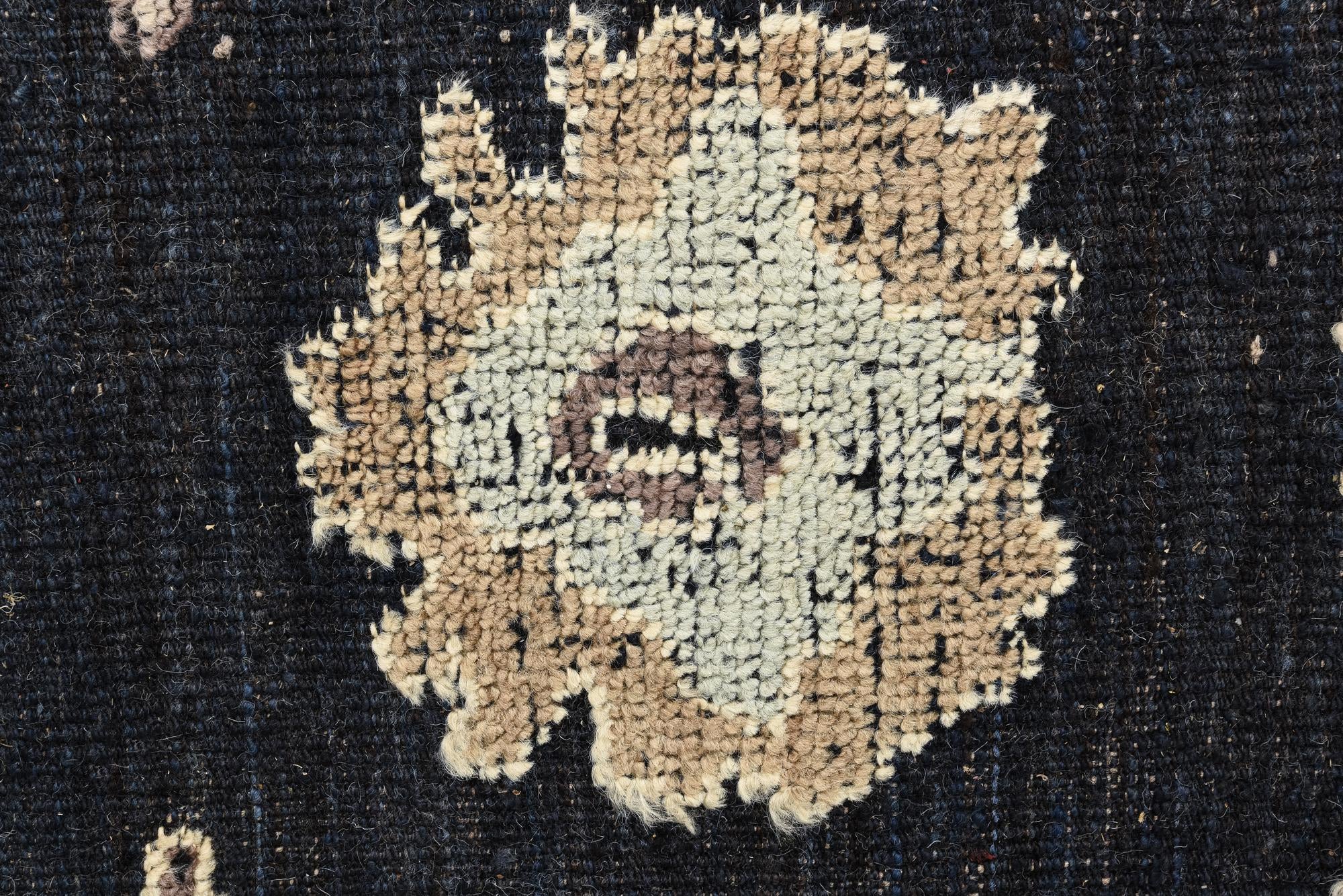 9' 5 x 12' 2 Hand Knotted Oushak Wool Rug
