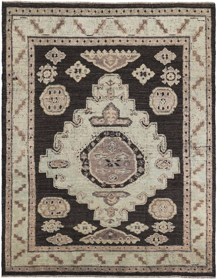 Detail image of 8' 3 x 10' 3 Hand Knotted Oushak Wool Rug