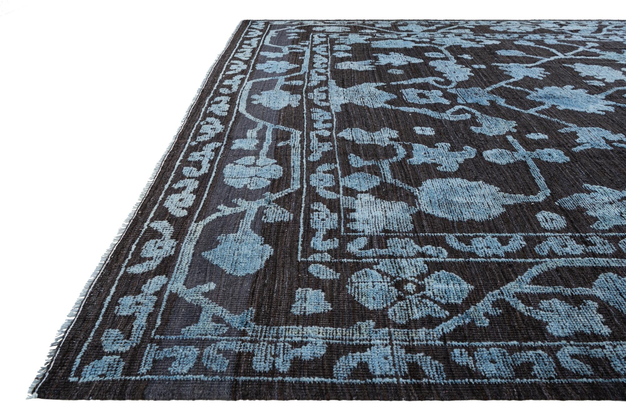 9' 1 x 12' 4 Hand Knotted Oushak Wool Rug