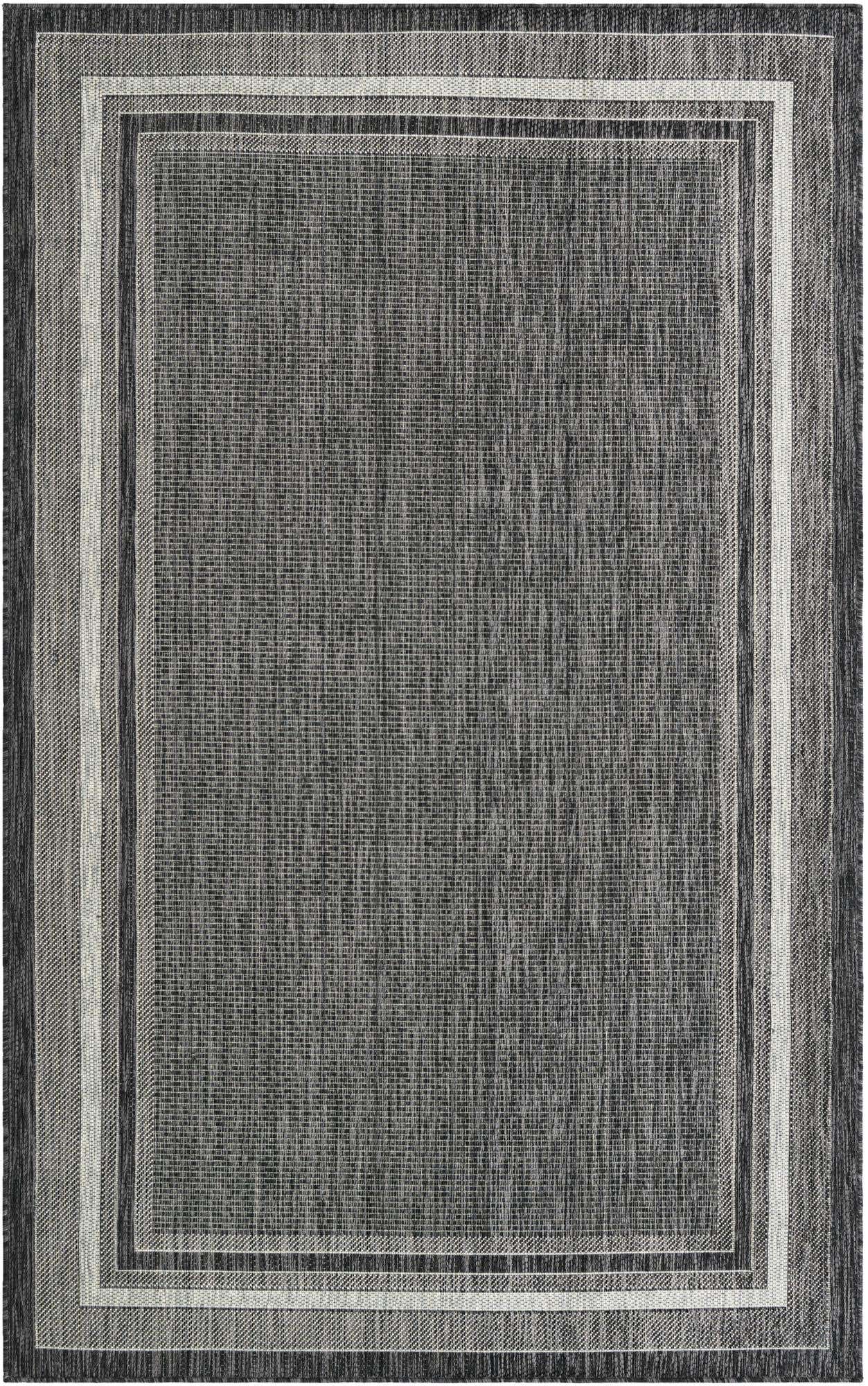 5' 3 x 8' Easy-Clean Border Indoor / Outdoor Rug