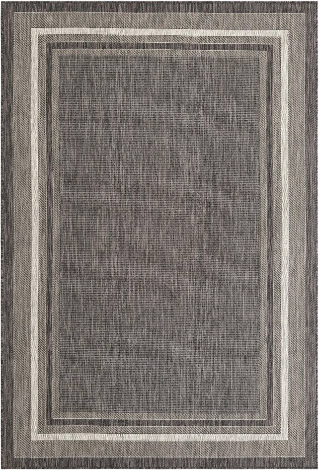 Detail image of 6' x 9' Easy-Clean Border Indoor / Outdoor Rug