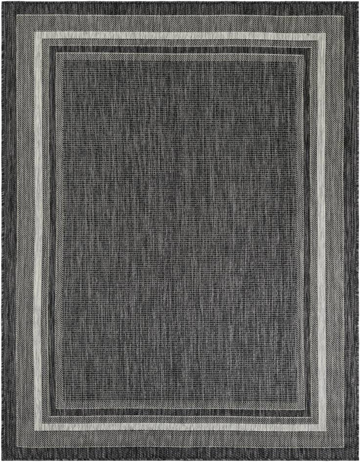 Detail image of 5' 3 x 7' Easy-Clean Border Indoor / Outdoor Rug