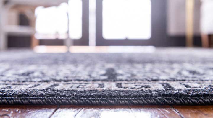 8' x 10' Easy-Clean Botanical Indoor / Outdoor Rug