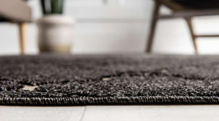 6' x 9' Easy-Clean Lattice Indoor / Outdoor Rug