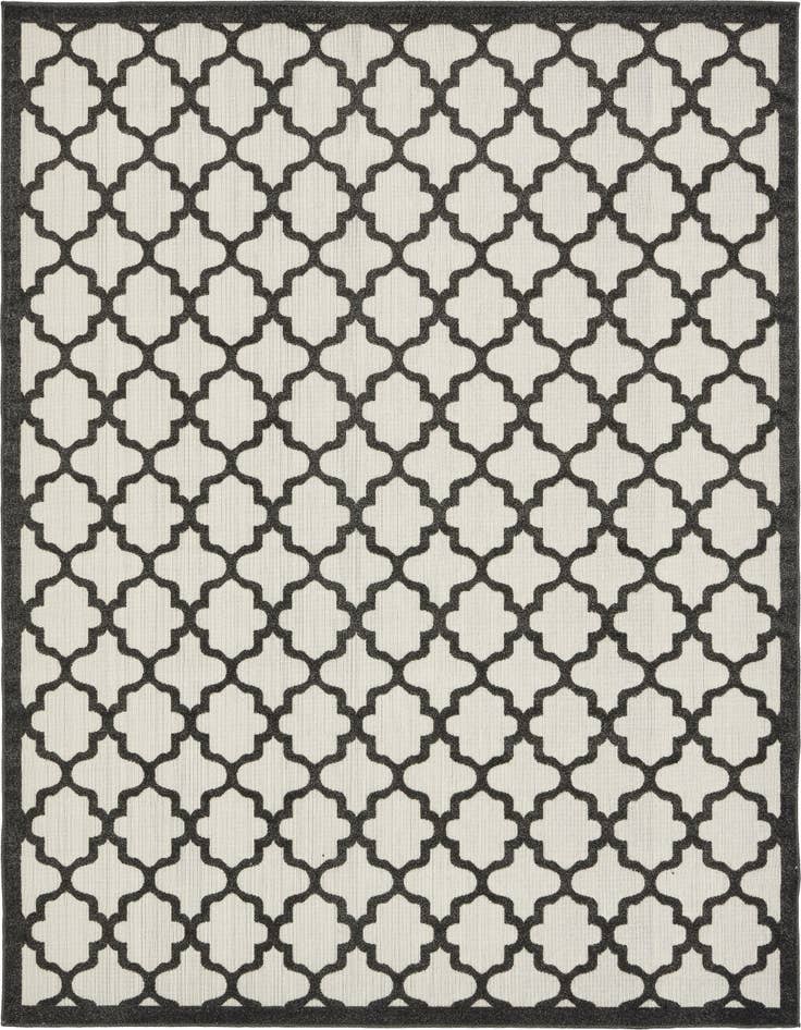 Detail image of 8' x 10' Easy-Clean Lattice Indoor / Outdoor Rug