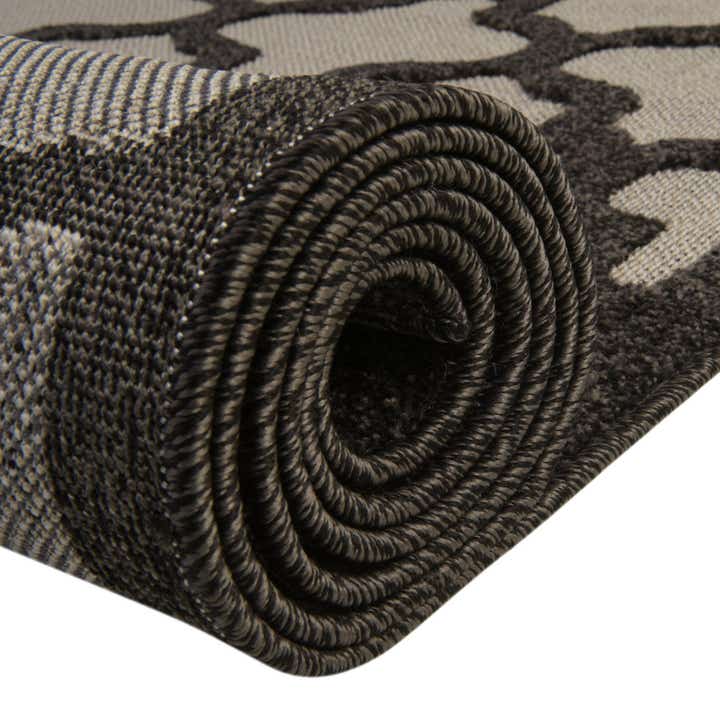 8' x 10' Easy-Clean Lattice Indoor / Outdoor Rug