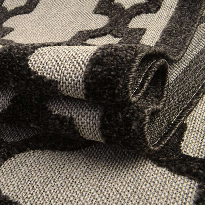 8' x 10' Easy-Clean Lattice Indoor / Outdoor Rug