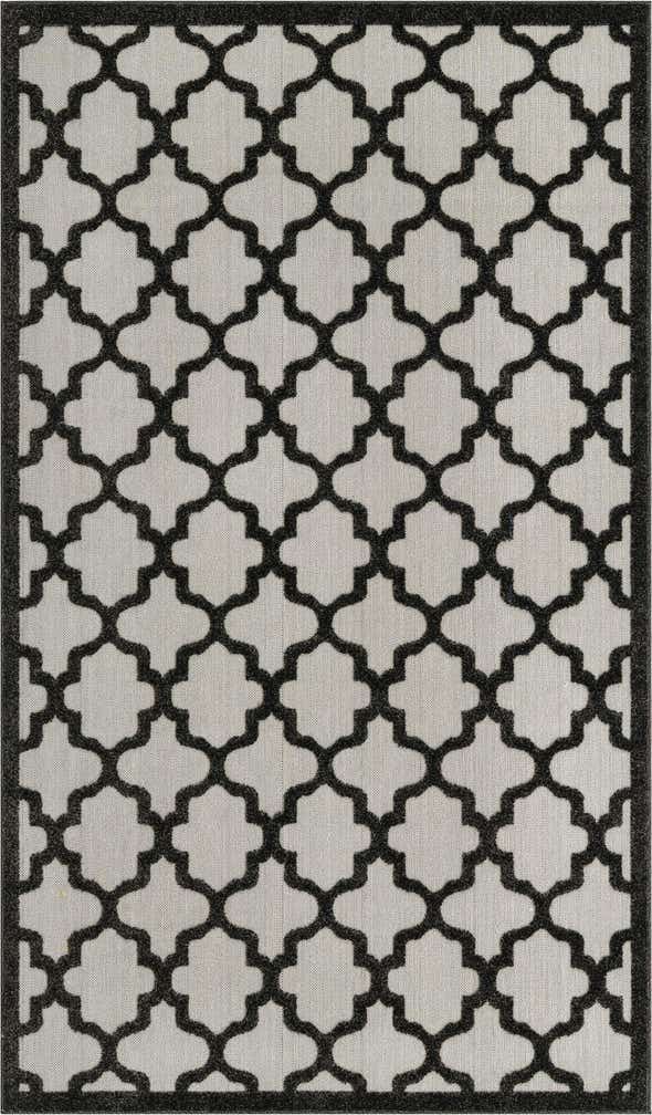 5' x 8' Easy-Clean Lattice Indoor / Outdoor Rug
