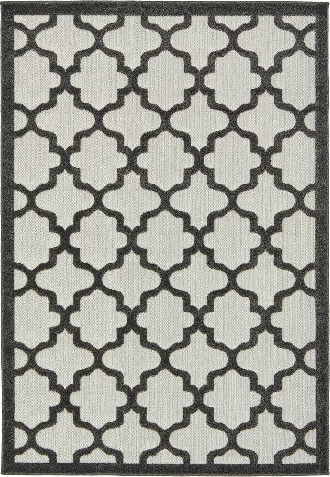 Detail image of 4' x 6' Easy-Clean Lattice Indoor / Outdoor Rug